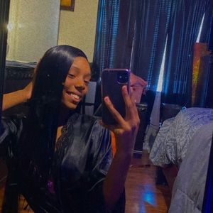 Meet your Posher, Shambriana